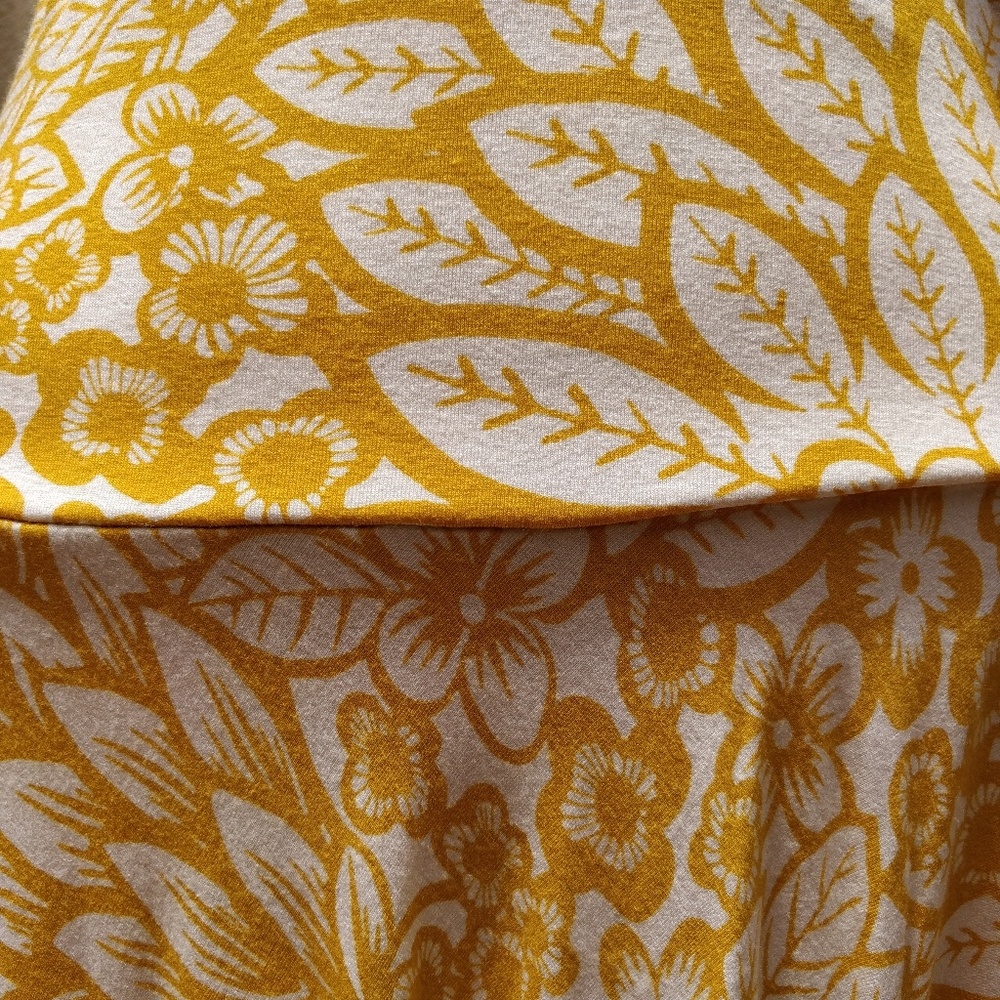 Yellow print skirt - Picture 3 of 4